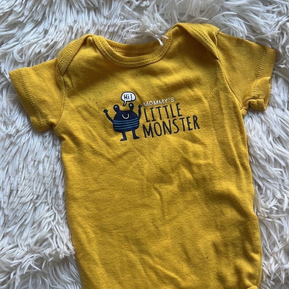 Carter’s Mommy’s Little Monster Onesie Halloween Spooky Size 3m 3 months